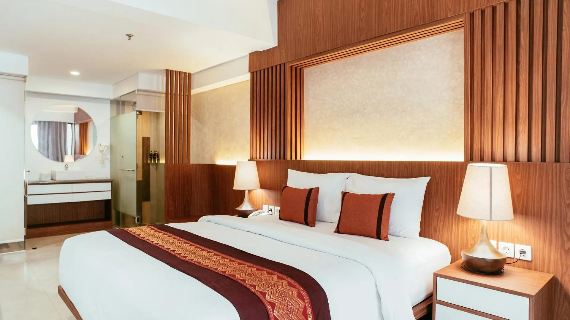 Nadi Hotel Legian contacts