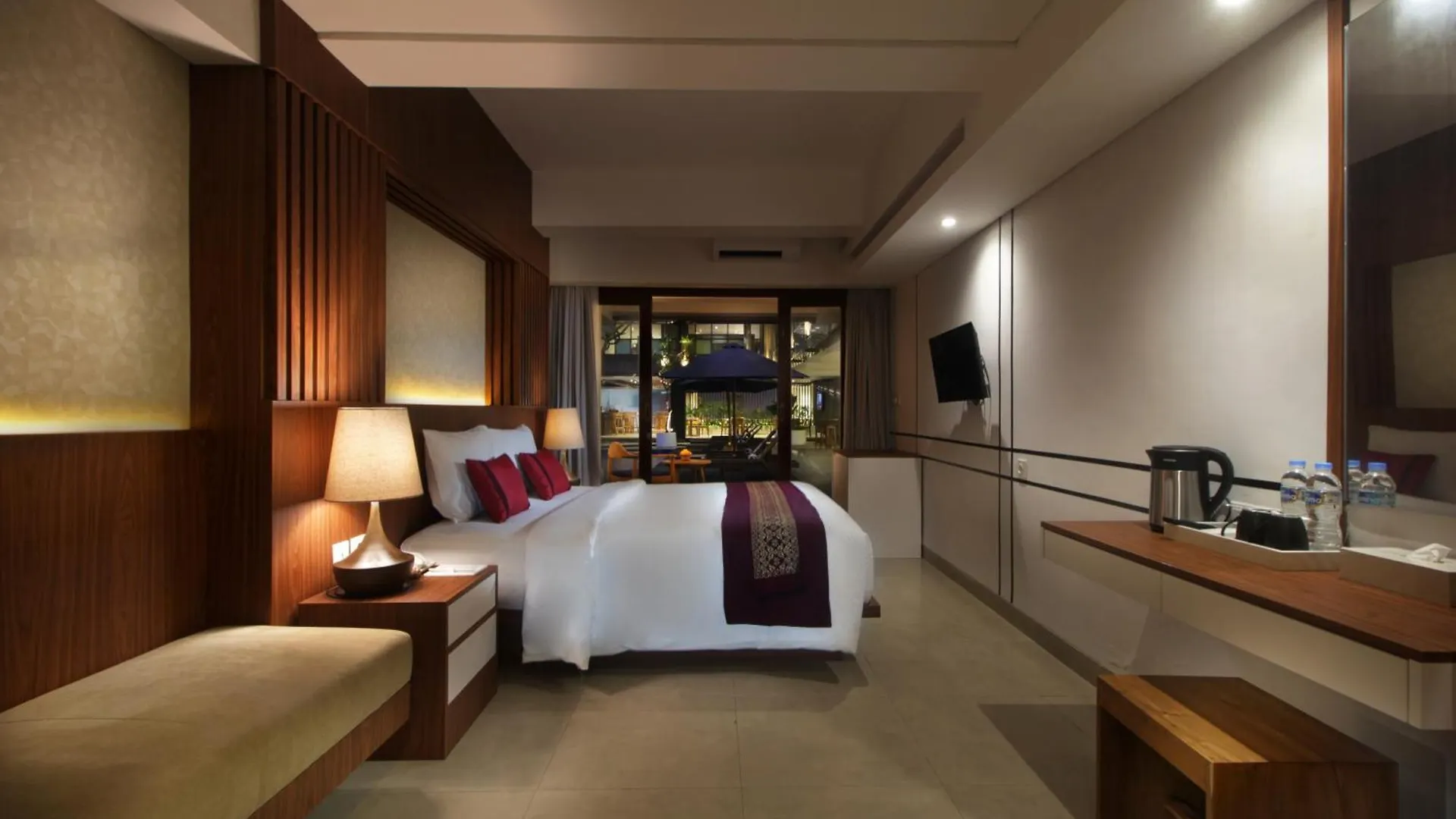 Nadi Hotel Legian